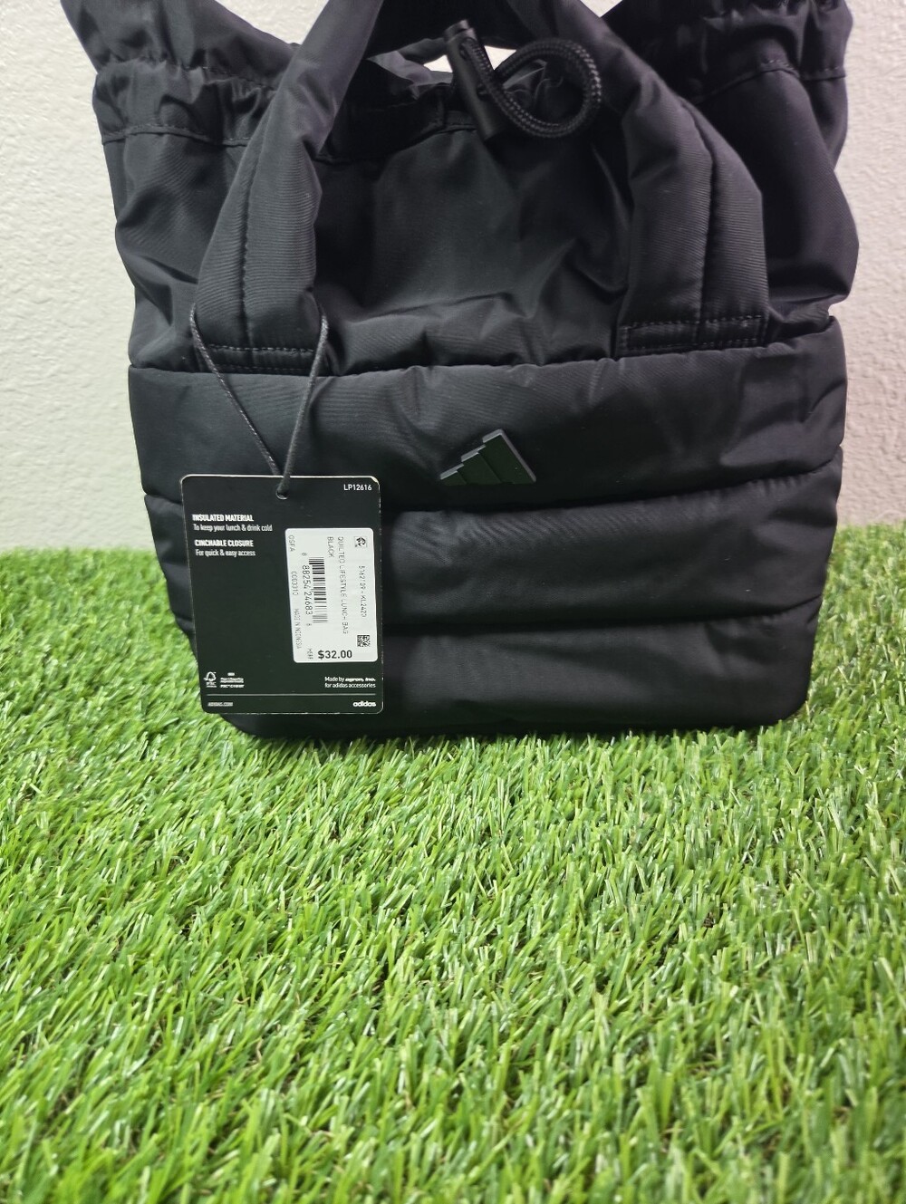 adidas Quilted Lifestyle Lunch Bag Black Insulated 11.64L 5162109-KL2420 NWT